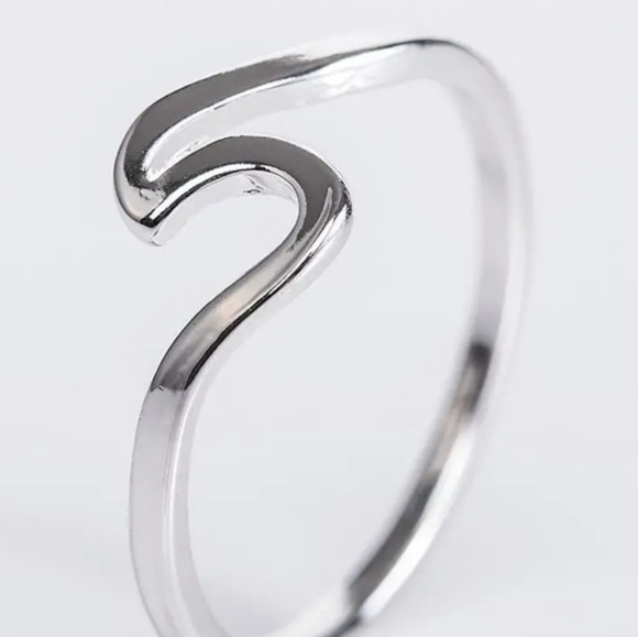 Silver Ocean Wave Ring NEW🌊 - Picture 2 of 4